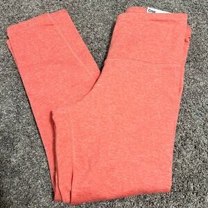 Old Navy Women’s Cropped Go Dry Leggings size Small NWT